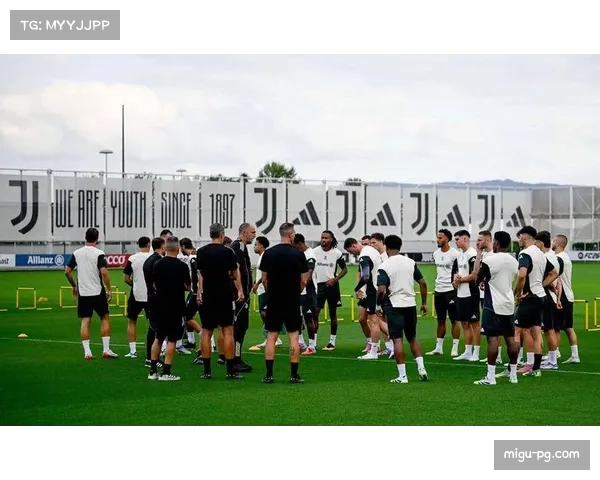 尤文图斯中场调度失衡致球队攻防脱节困局